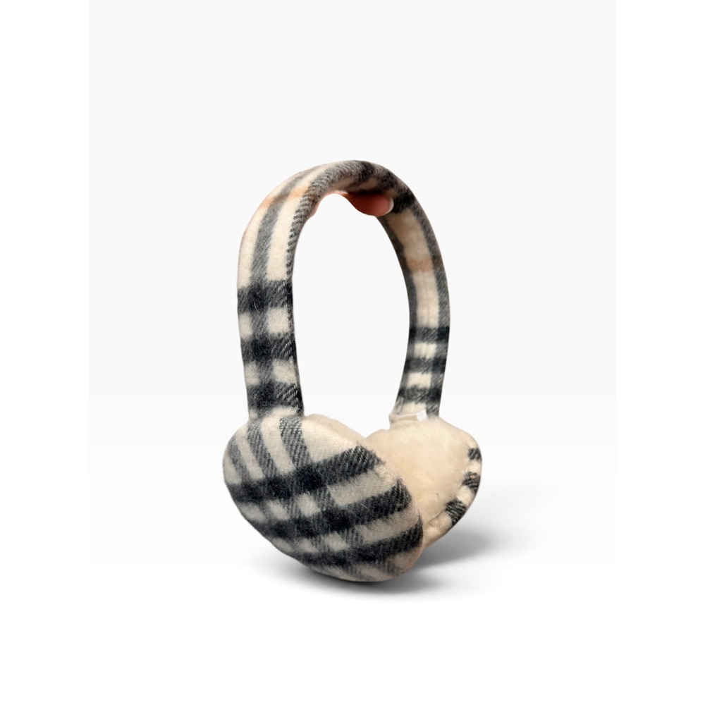 Burberry plaid wool earmuffs cream black Old Money Winter Accessory Cream